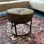 Salontafel, oud hout, doorsnee 50 cm, zwart metalen onderstel